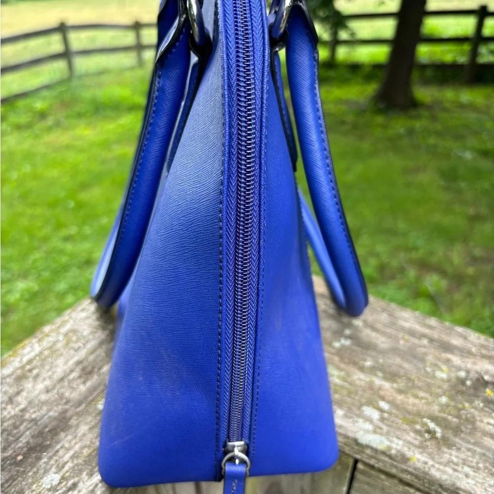 Tignanello Elegant Blue Handbag/Shoulder Bag/ Tote - Picture 6 of 10